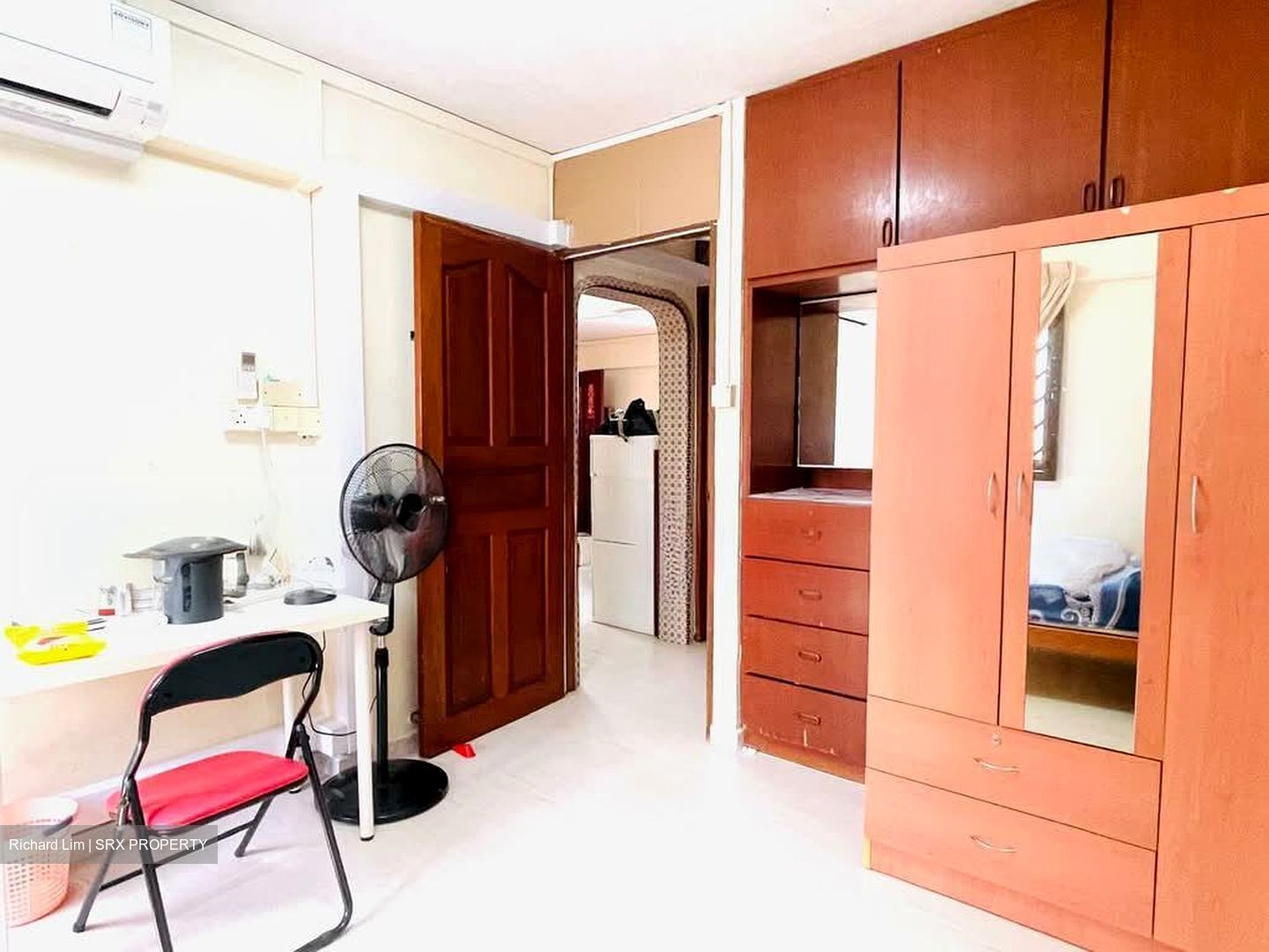 Blk 232 Bras Basah Complex (Central Area), HDB 4 Rooms #550920091